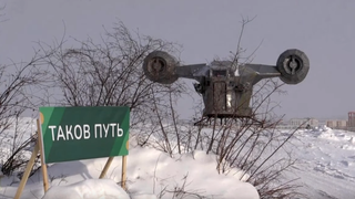 Russian<i> Mandalorian</i> fans just went on ahead and built themselves a full-sized <i>Star Wars</i> spaceship